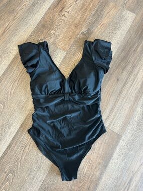 Black Flutter-Sleeve One-Piece Swimsuit with Twist Front